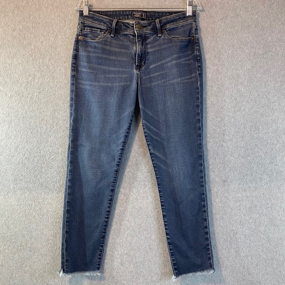 Abercrombie &‎ Fitch Harper Low Rise Ankle Women's  Size 27/4s Blue Raw Hem EUC